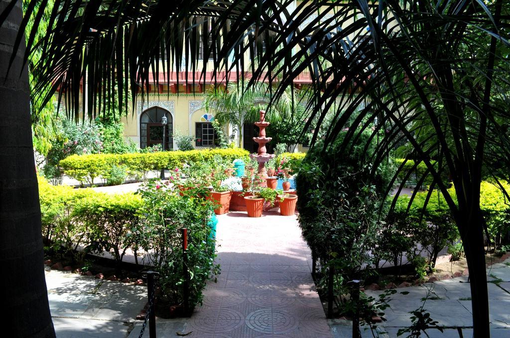 Hotel Burja Haveli Alwar Exterior photo