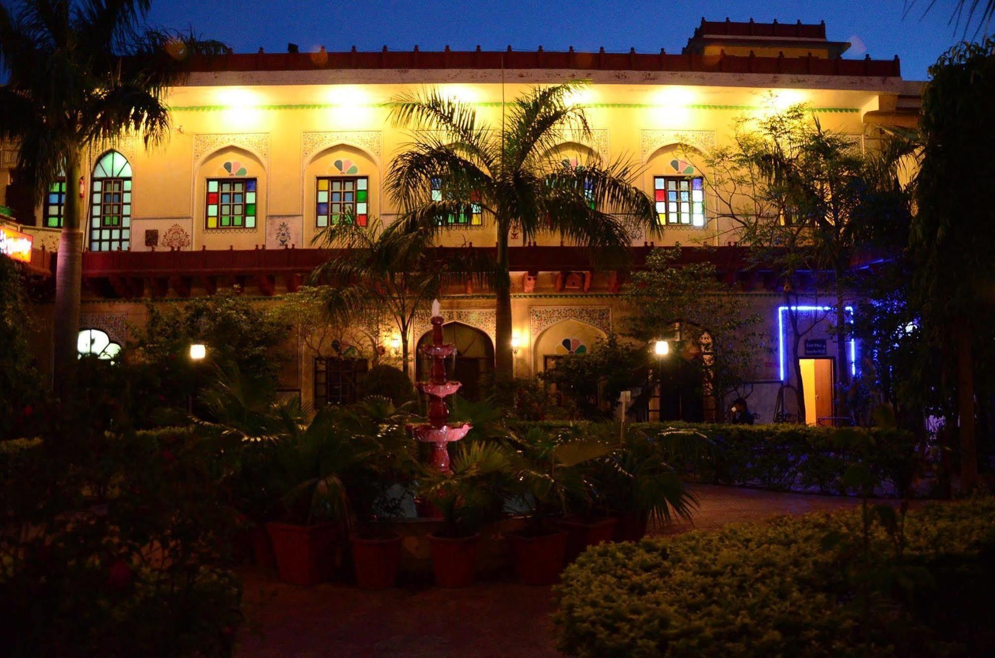 Hotel Burja Haveli Alwar Exterior photo